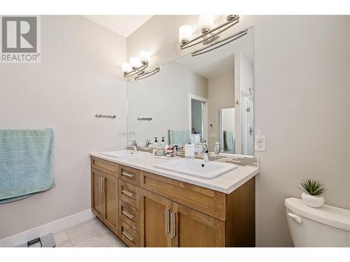 1852 Split Rail Place, Kelowna, BC - Indoor Photo Showing Bathroom