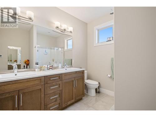 1852 Split Rail Place, Kelowna, BC - Indoor Photo Showing Bathroom