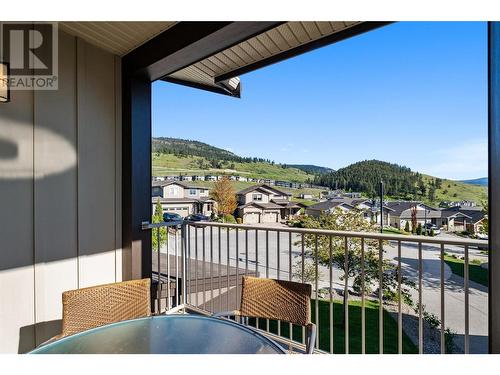 1852 Split Rail Place, Kelowna, BC - Outdoor With Exterior