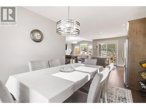 1852 Split Rail Place, Kelowna, BC - Indoor Photo Showing Dining Room