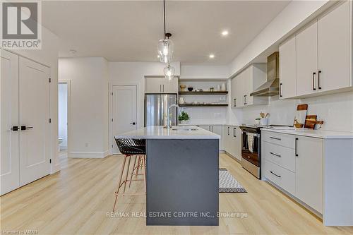 3377 David Milne Way, London, ON - Indoor Photo Showing Kitchen With Upgraded Kitchen