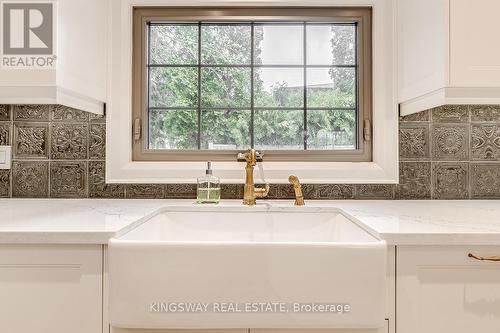 2175 Rebecca Street, Oakville (Bronte West), ON - Indoor Photo Showing Laundry Room