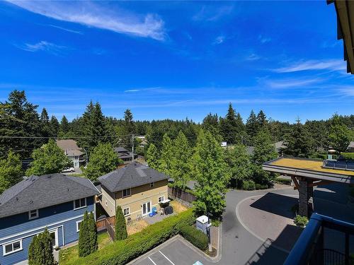 404-623 Treanor Ave, Langford, BC - Outdoor