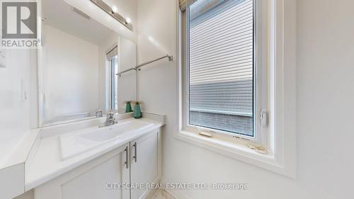 42 Clipper Lane, Clarington (Bowmanville), ON - Indoor Photo Showing Bathroom