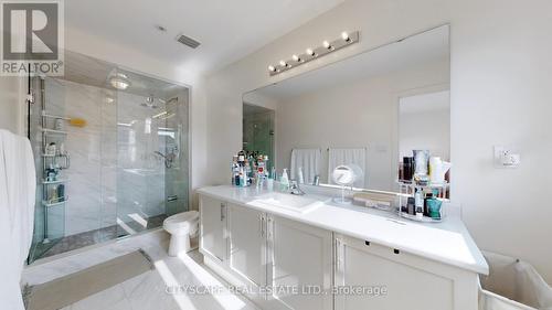 42 Clipper Lane, Clarington, ON - Indoor Photo Showing Bathroom