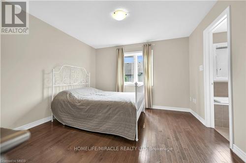 59 - 515 Winston Road, Grimsby, ON - Indoor Photo Showing Bedroom