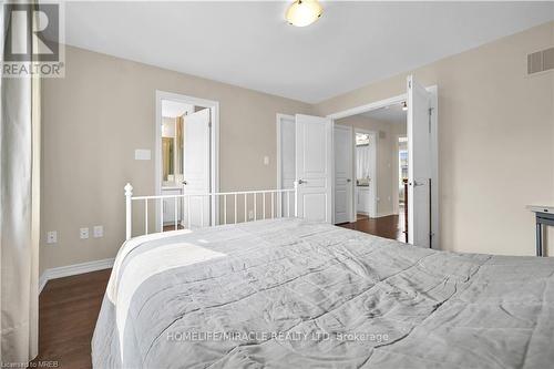 59 - 515 Winston Road, Grimsby, ON - Indoor Photo Showing Bedroom