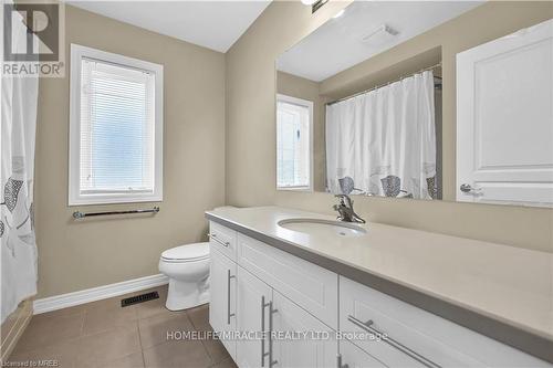 59 - 515 Winston Road, Grimsby, ON - Indoor Photo Showing Bathroom