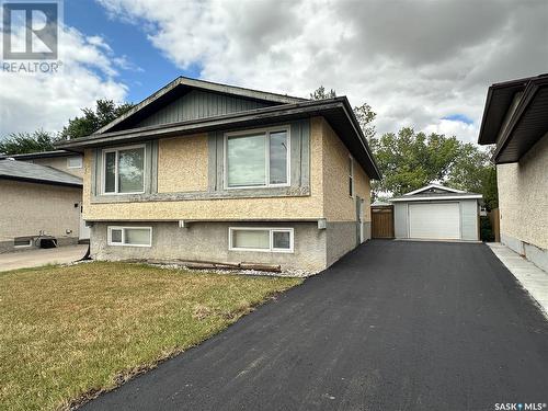 6922 Dalgliesh Drive, Regina, SK - Outdoor