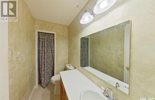 6922 Dalgliesh Drive, Regina, SK - Indoor Photo Showing Bathroom