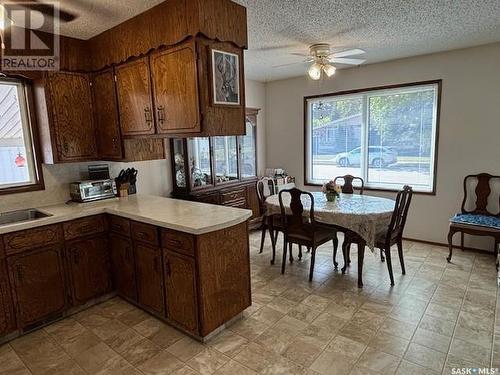 215 Fifth Avenue W, Canora, SK - Indoor