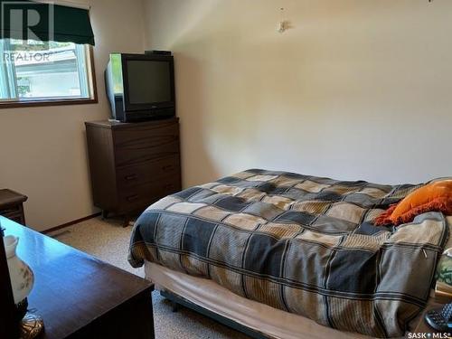 215 Fifth Avenue W, Canora, SK - Indoor Photo Showing Bedroom