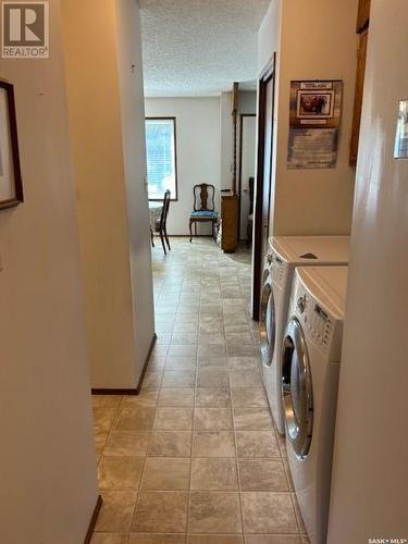 215 Fifth Avenue W, Canora, SK - Indoor Photo Showing Laundry Room