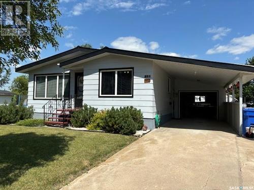 215 Fifth Avenue W, Canora, SK - Outdoor