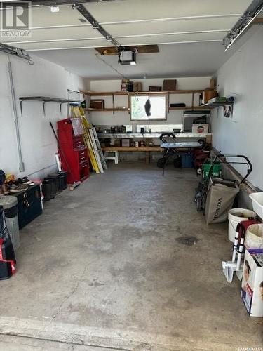 215 Fifth Avenue W, Canora, SK - Indoor Photo Showing Garage