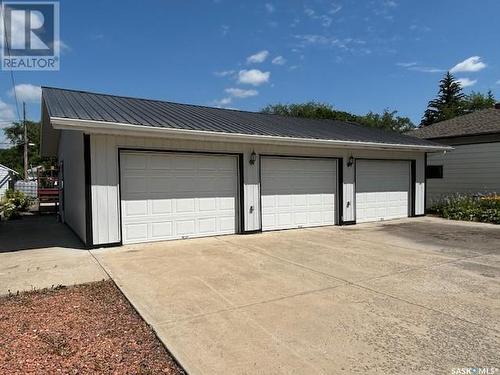 215 Fifth Avenue W, Canora, SK - Outdoor With Exterior