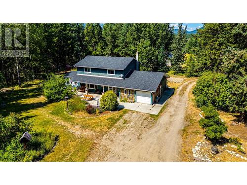 4425 Chase-Falkland Road, Falkland, BC - Outdoor