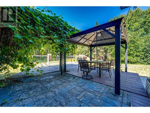 4425 Chase-Falkland Road, Falkland, BC - Outdoor With Deck Patio Veranda