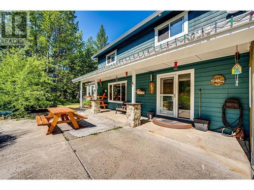 4425 Chase-Falkland Road, Falkland, BC - Outdoor