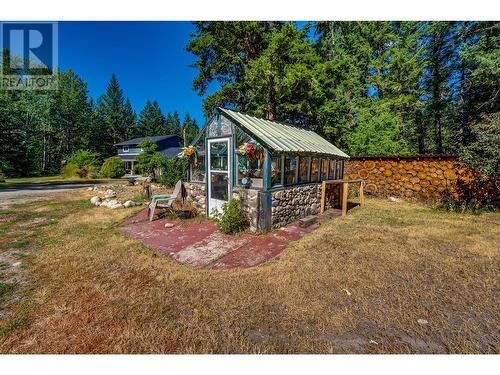 4425 Chase-Falkland Road, Falkland, BC - Outdoor