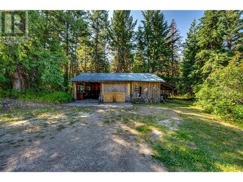 4425 Chase-Falkland Road, Falkland, BC - Outdoor