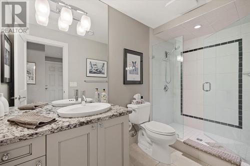 2410 Abbott Street Unit# 4, Kelowna, BC - Indoor Photo Showing Bathroom