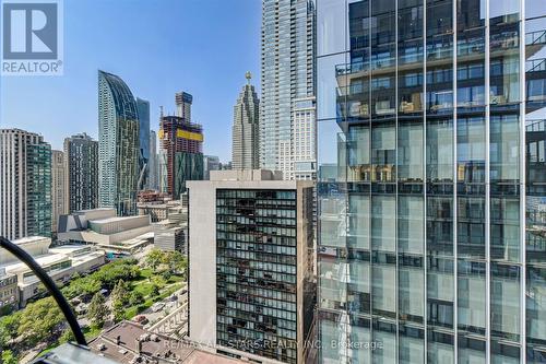 2004 - 60 Colborne Street, Toronto (Church-Yonge Corridor), ON - Outdoor