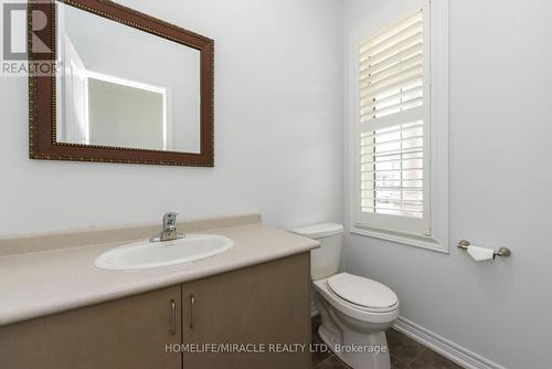 30 Lloyd Crescent, Brampton (Northwest Brampton), ON - Indoor Photo Showing Bathroom