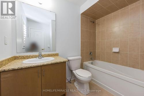 30 Lloyd Crescent, Brampton (Northwest Brampton), ON - Indoor Photo Showing Bathroom