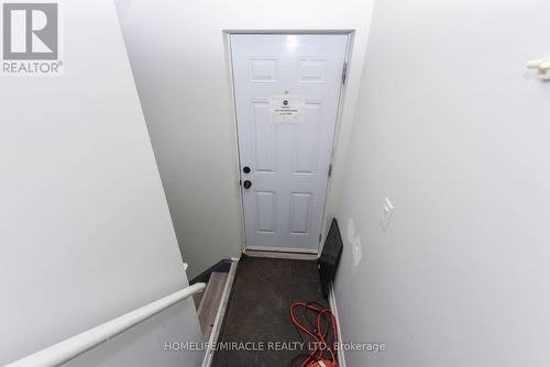 30 Lloyd Crescent, Brampton (Northwest Brampton), ON - Indoor Photo Showing Other Room