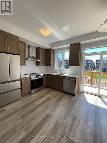 99 - 61 Soho Street, Hamilton (Stoney Creek Mountain), ON - Indoor Photo Showing Kitchen With Stainless Steel Kitchen