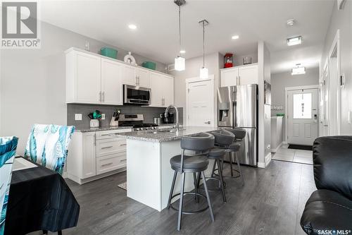 3350 Green Poppy Street, Regina, SK - Indoor Photo Showing Kitchen With Upgraded Kitchen