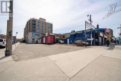 2793 Danforth Avenue, Toronto (Crescent Town), ON 