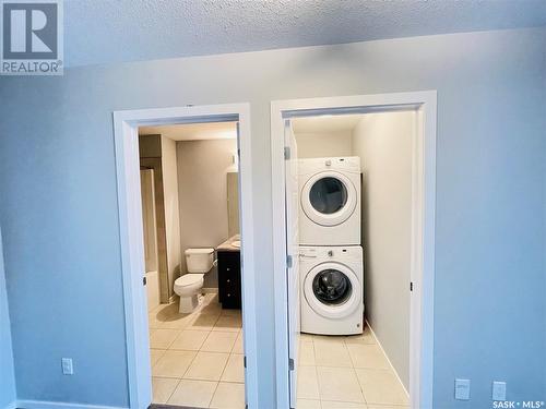 3355 Green Sandcherry Street, Regina, SK - Indoor Photo Showing Laundry Room