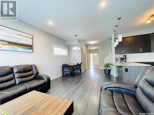 3355 Green Sandcherry Street, Regina, SK - Indoor Photo Showing Living Room