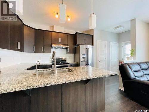 3355 Green Sandcherry Street, Regina, SK - Indoor Photo Showing Kitchen With Stainless Steel Kitchen With Double Sink With Upgraded Kitchen