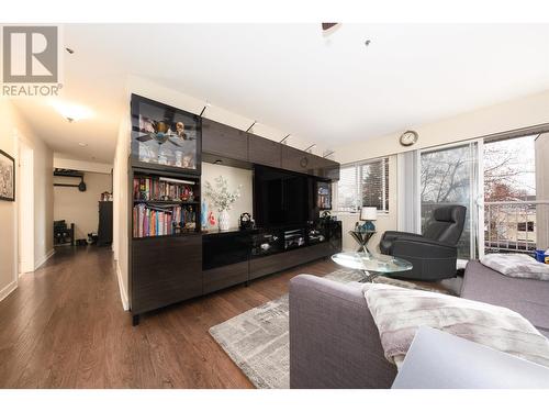 4169-4175 Fraser Street, Vancouver, BC - Indoor Photo Showing Living Room With Fireplace