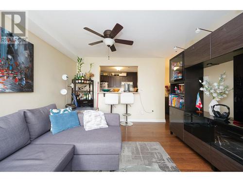 4169-4175 Fraser Street, Vancouver, BC - Indoor Photo Showing Living Room