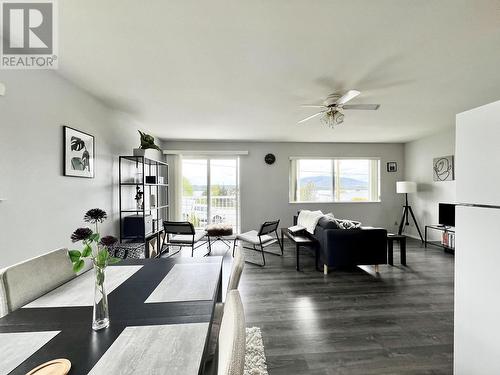 921 W 1St Avenue, Prince Rupert, BC - Indoor Photo Showing Living Room