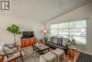 3681 Roxborough Boulevard, Windsor, ON  - Indoor Photo Showing Living Room 