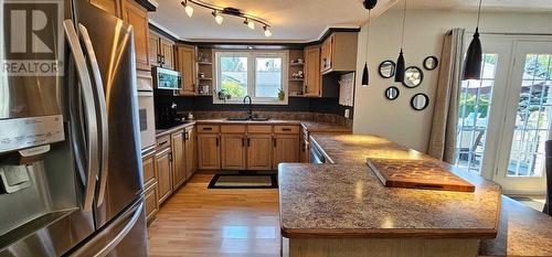 1033 Black Rd, Sault Ste. Marie, ON - Indoor Photo Showing Kitchen With Upgraded Kitchen