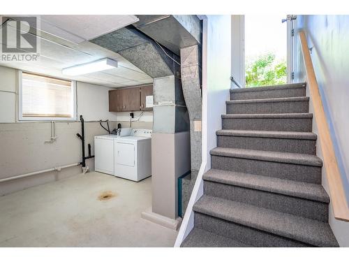 2250 6Th  Avenue, Castlegar, BC - Indoor Photo Showing Laundry Room