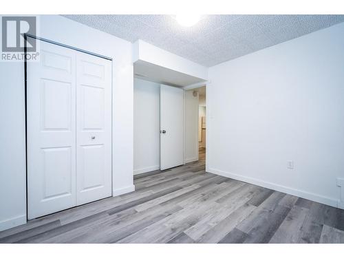 2250 6Th  Avenue, Castlegar, BC - Indoor Photo Showing Other Room