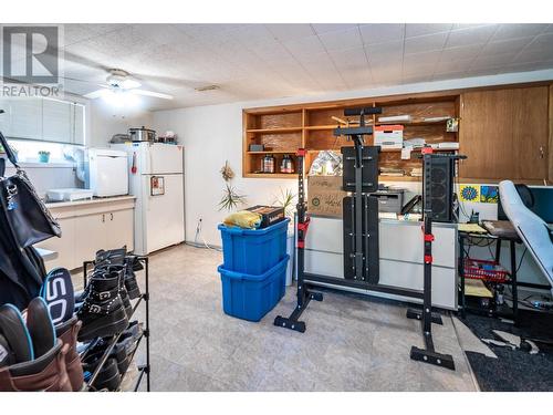 2250 6Th  Avenue, Castlegar, BC - Indoor Photo Showing Gym Room