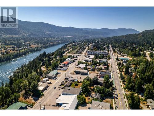 2250 6Th  Avenue, Castlegar, BC - Outdoor With Body Of Water With View