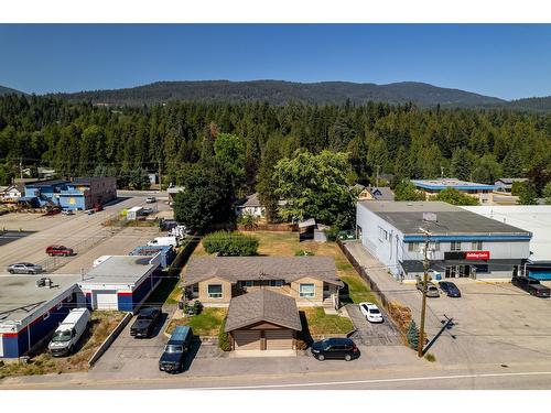 2250 6Th Avenue, South Castlegar, BC - Outdoor With View