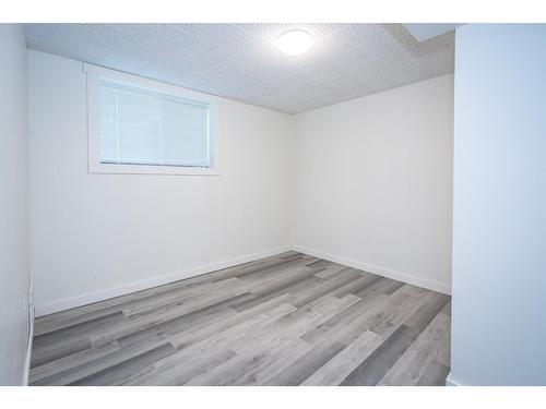 2250 6Th Avenue, South Castlegar, BC - Indoor Photo Showing Other Room