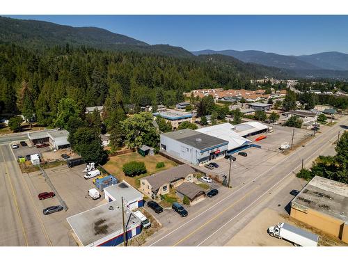 2250 6Th Avenue, South Castlegar, BC - Outdoor With View