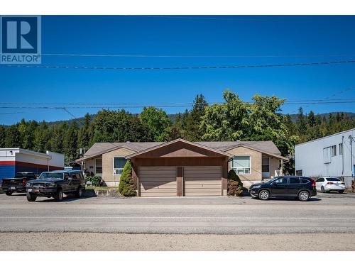 2250 6Th  Avenue, Castlegar, BC - Outdoor