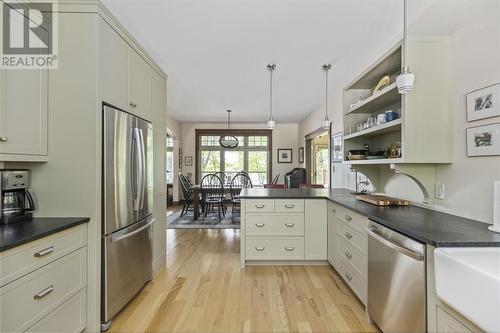 687 Finns Bay Rd N, Echo Bay, ON - Indoor Photo Showing Kitchen